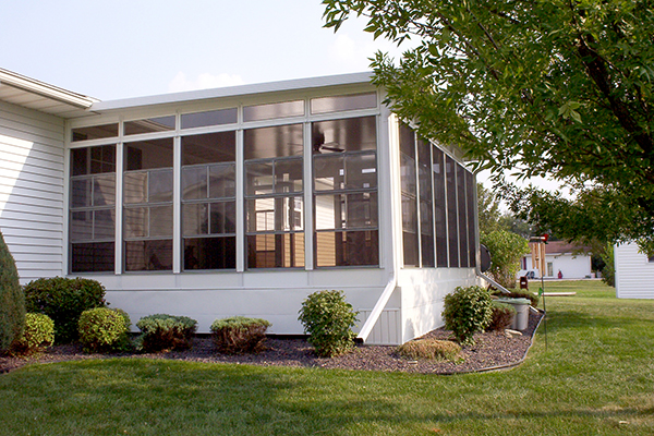 How to Choose the Right Sunroom Contractor in West Michigan